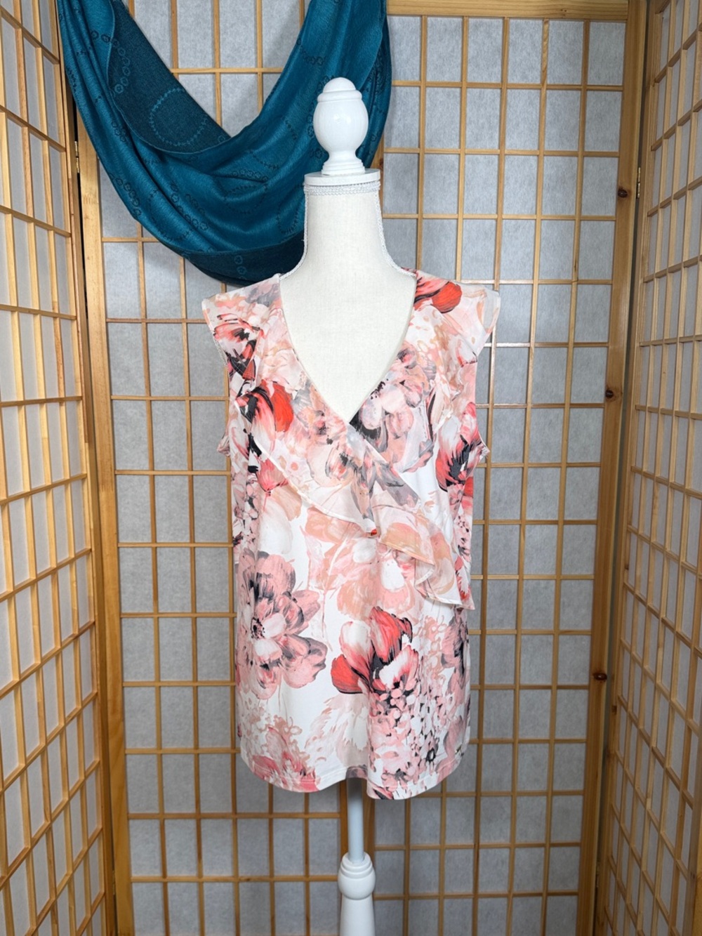 Calvin Klein Floral Ruffle V-Neck Camisole - Pink, Peach, White